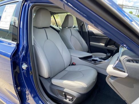 Used 2024 Toyota Camry XLE image 20