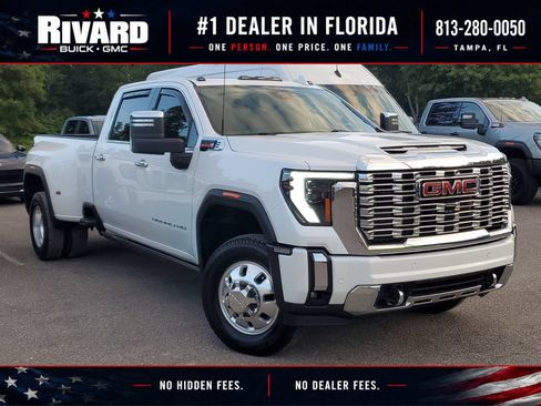 Used 2024 GMC Sierra 3500 Denali w/ Denali Reserve Package AWD/4WD image 1