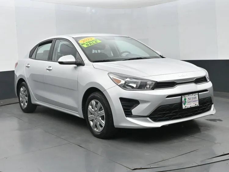 Used 2023 Kia Rio LX FWD image 2
