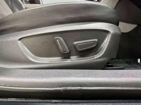 Used 2020 Toyota Camry XLE FWD image 59