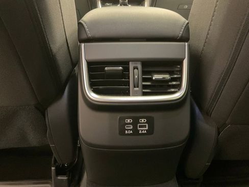 Used 2025 Subaru Outback Premium w/ Popular Package #1A image 23