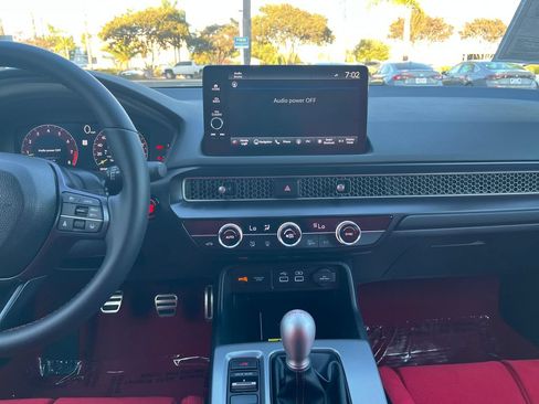 Certified 2025 Honda Civic Type R image 18