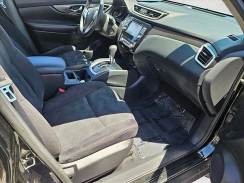 Used 2014 Nissan Rogue SV w/ SV Premium Package FWD image 19