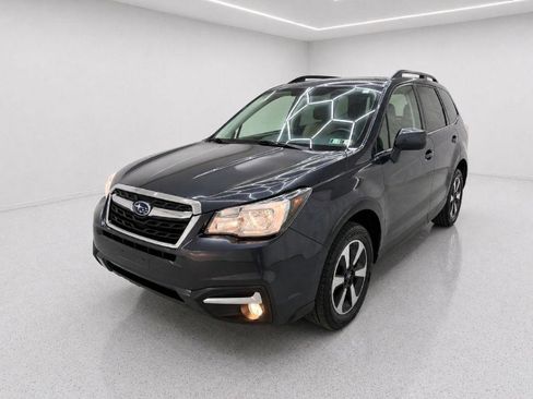 Used 2017 Subaru Forester 2.5i Limited AWD/4WD image 7