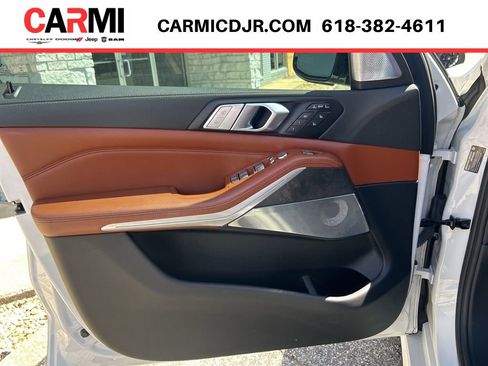 Used 2021 BMW X7 M50i AWD/4WD image 13