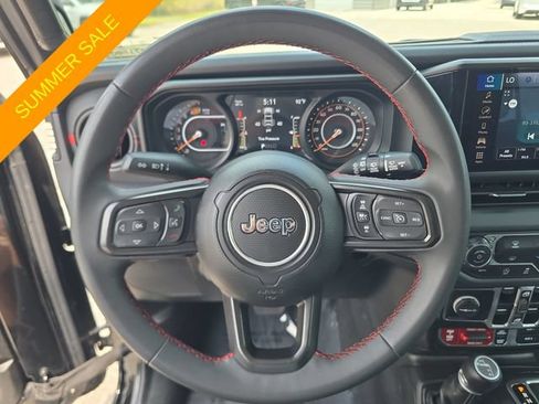 Certified 2024 Jeep Wrangler Unlimited Rubicon AWD/4WD image 24
