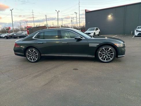 Used 2024 Genesis G90 3.5T image 4