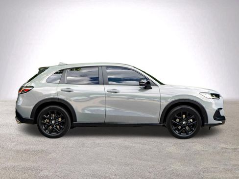 Used 2025 Honda HR-V Sport image 10