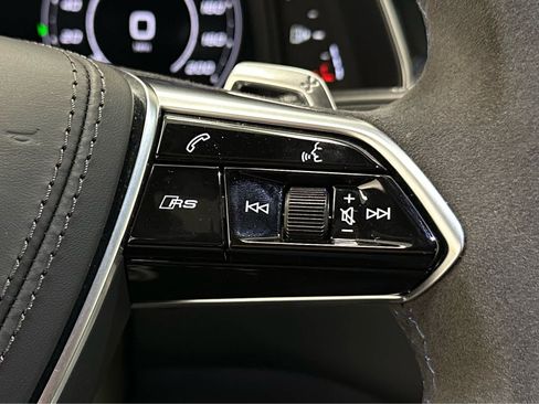 Used 2025 Audi RS 6 performance image 26