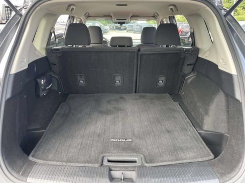Used 2024 Nissan Rogue S AWD/4WD image 7