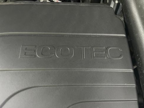 Used 2025 Chevrolet Equinox LT w/ Convenience Package II image 10