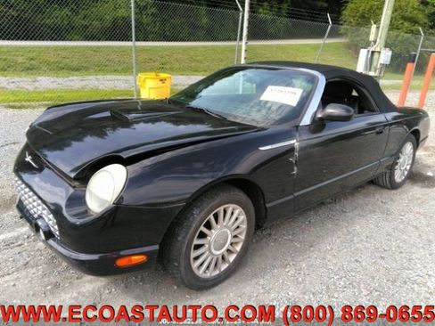 Used 2005 Ford Thunderbird Deluxe image 3
