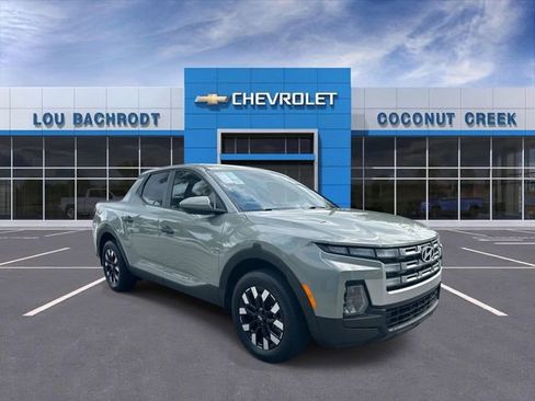 Used 2025 Hyundai Santa Cruz SE FWD image 1