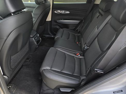 Used 2025 Genesis GV70 2.5T w/ Select Package image 24