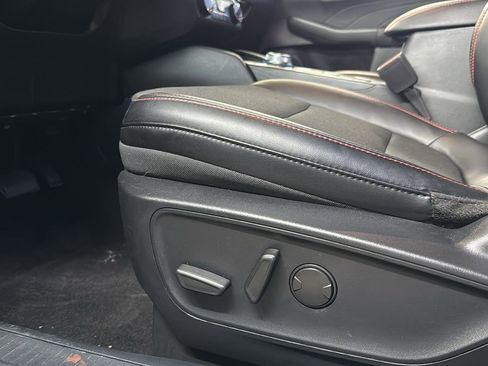 Certified 2025 Ford Escape ST-Line image 11