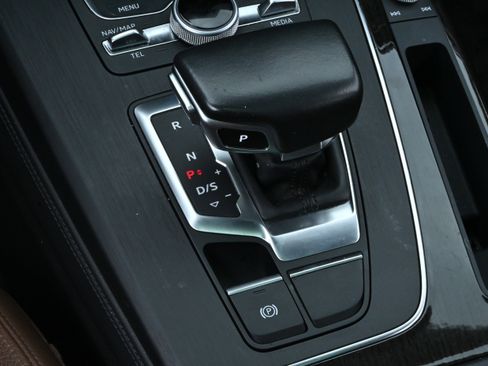 Used 2019 Audi Q5 Prestige w/ Prestige Package AWD/4WD image 23