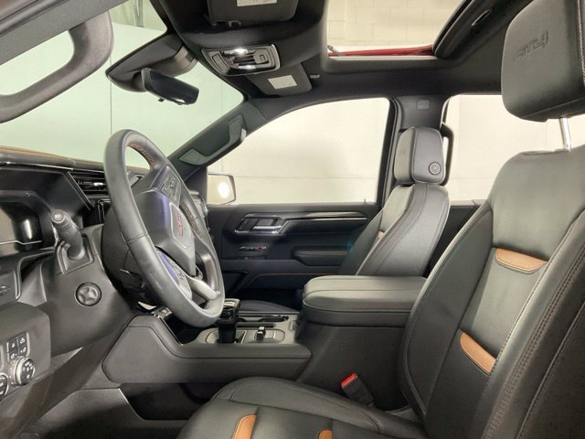 Used 2024 GMC Sierra 1500 AT4 w/ Technology Package AWD/4WD image 29