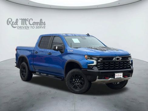 Used 2023 Chevrolet Silverado 1500 ZR2 w/ Technology Package image 1