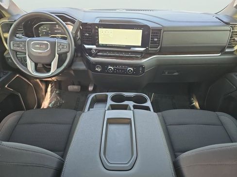 Used 2024 GMC Sierra 1500 Elevation AWD/4WD image 8