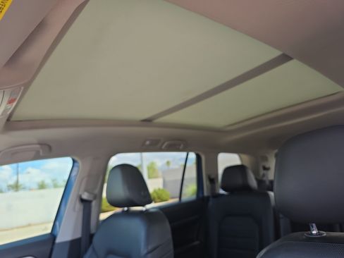 Used 2019 Volkswagen Atlas SEL Premium AWD/4WD image 33