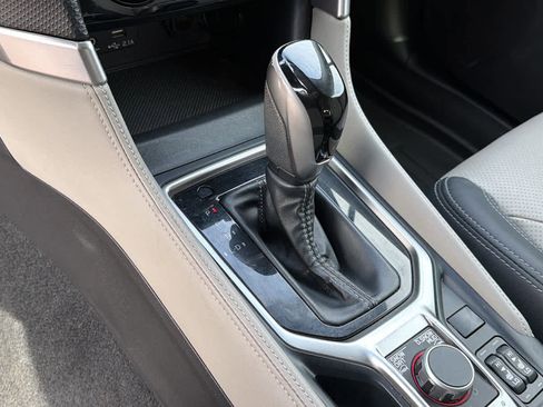 Used 2020 Subaru Forester Limited w/ Popular Package #3 image 12