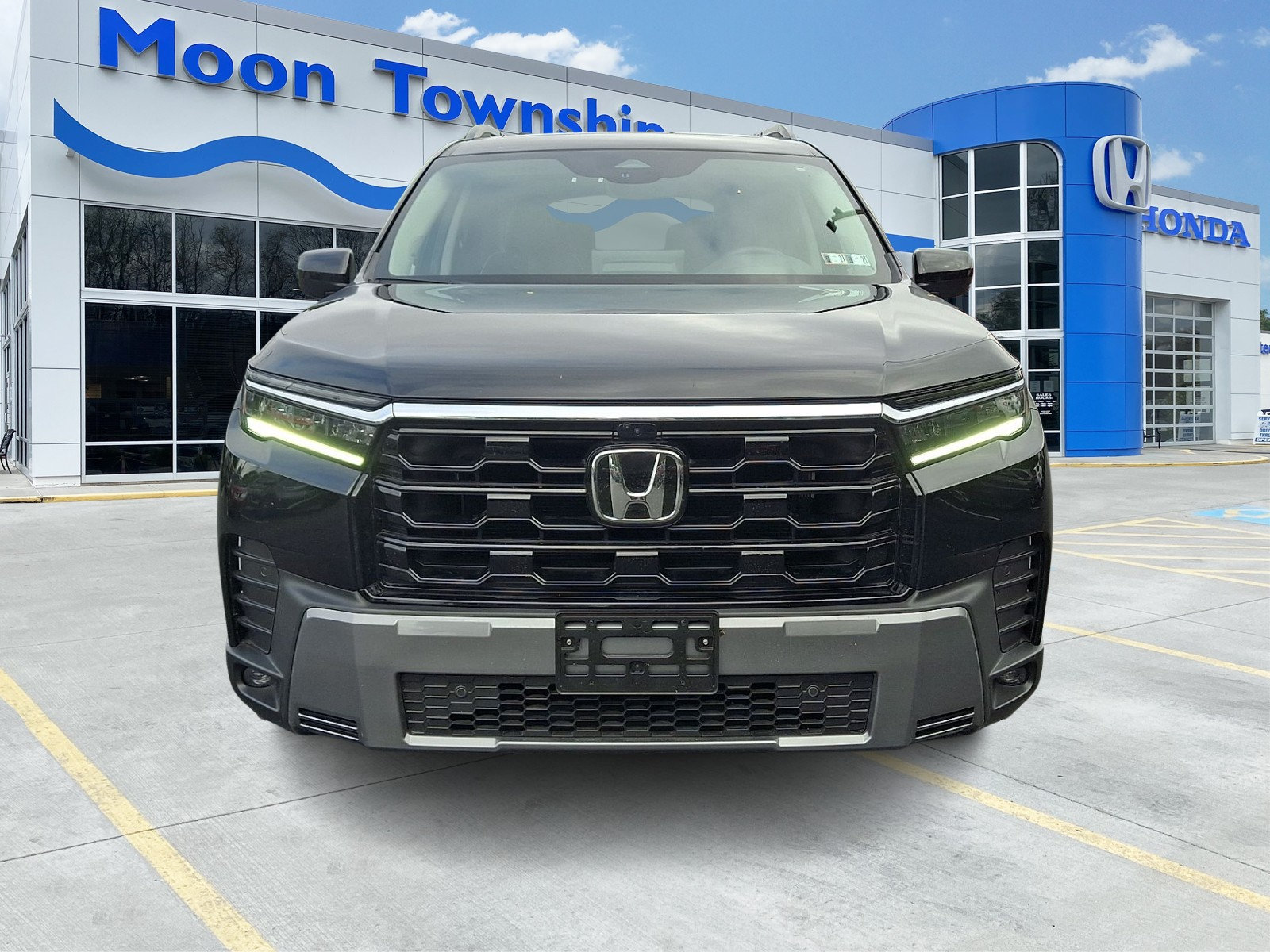 Used 2026 Honda Pilot Elite image 2