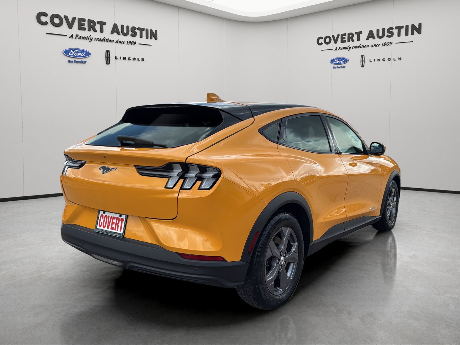 Used 2022 Ford Mustang Mach-E Select RWD image 3
