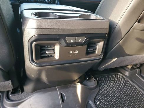 Used 2024 GMC Sierra 2500 AT4 w/ AT4 Premium Plus Package AWD/4WD image 16