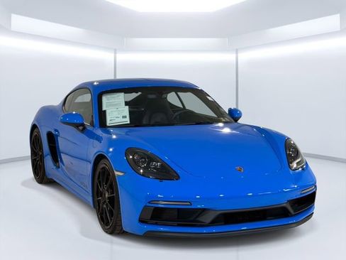 Used 2025 Porsche 718 Cayman GTS RWD image 9