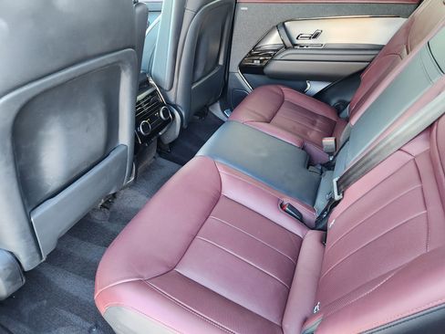 Certified 2025 Land Rover Range Rover Sport Dynamic SE image 30