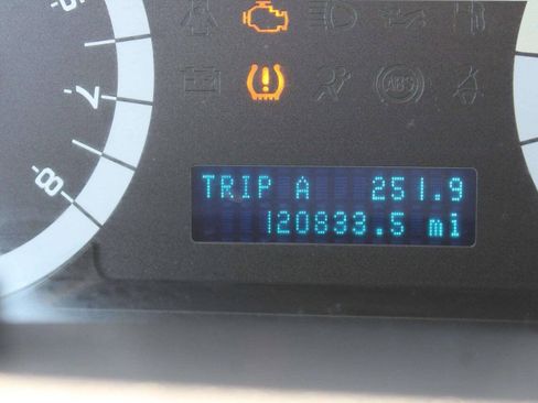 Used 2009 Ford Escape XLT AWD/4WD image 7