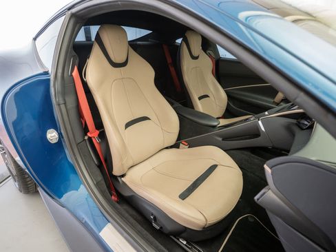 Used 2022 Ferrari Roma RWD image 14