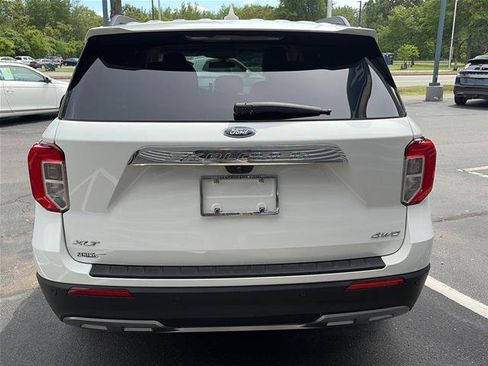 Certified 2023 Ford Explorer XLT w/ Equipment Group 202A AWD/4WD image 5