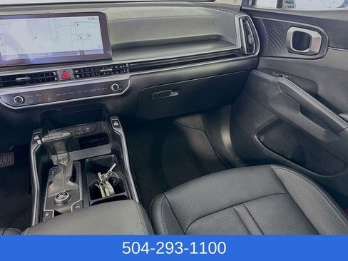 Used 2024 Kia Sorento EX FWD image 25