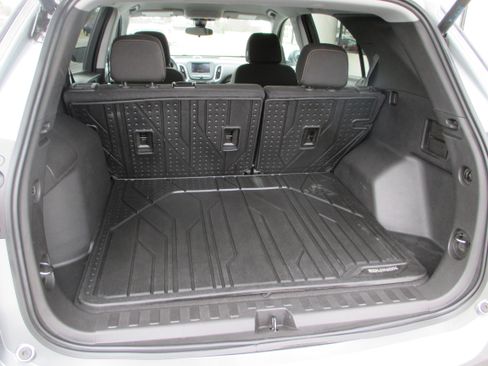 Used 2023 Chevrolet Equinox LT image 10