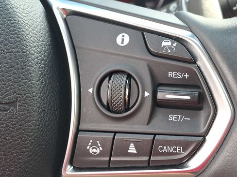 Used 2024 Acura MDX SH-AWD w/ Technology Package image 23