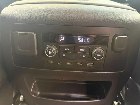 Used 2019 GMC Yukon XL SLT w/ Open Road Package RWD image 24