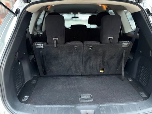 Used 2013 Nissan Pathfinder SV image 20