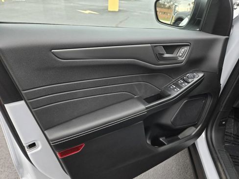 New 2026 Ford Escape Active image 22