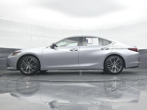 Used 2023 Lexus ES 350 w/ Premium Package FWD image 28