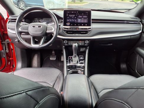 Used 2022 Jeep Compass Limited image 7