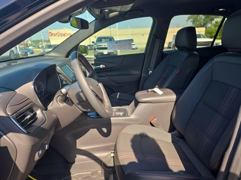Used 2024 Chevrolet Equinox RS w/ LPO, Floor Liner Package FWD image 13