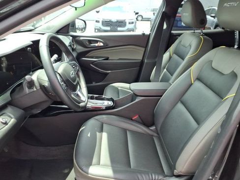 Used 2025 Chevrolet Trax ACTIV w/ Driver Confidence Package FWD image 24