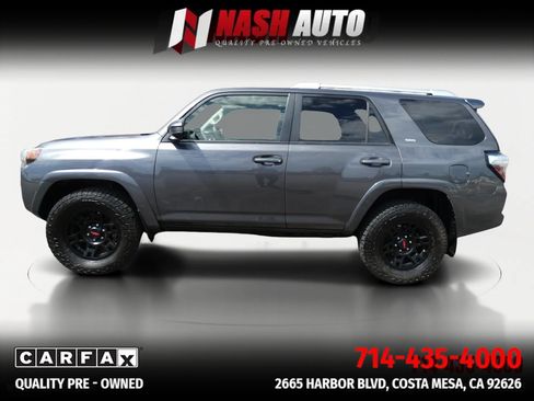 Used 2016 Toyota 4Runner SR5 AWD/4WD image 9