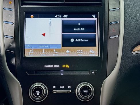 Used 2017 Lincoln MKC Select w/ Select Plus Package FWD image 17