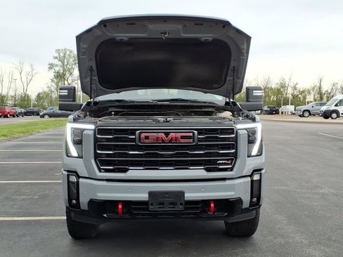 Used 2024 GMC Sierra 2500 AT4 w/ AT4 Preferred Package image 32