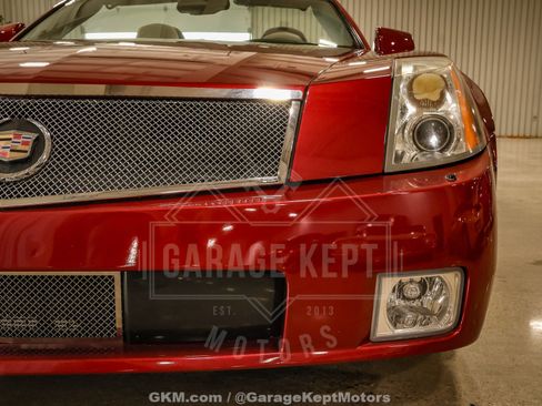 Used 2005 Cadillac XLR RWD image 37