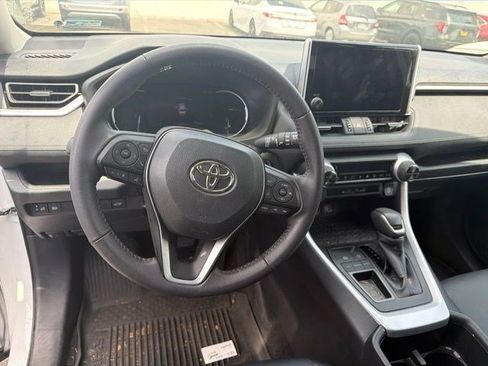 Used 2023 Toyota RAV4 XLE Premium FWD image 16