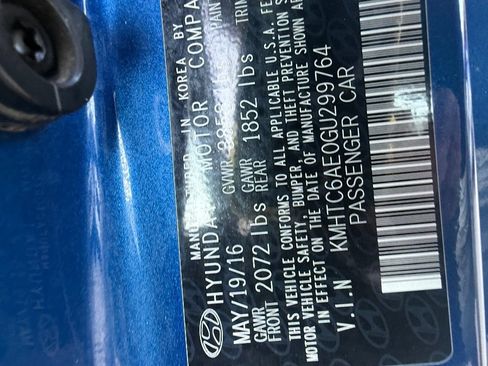 Used 2016 Hyundai Veloster Turbo image 25