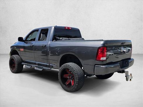 Used 2018 RAM 1500 Express AWD/4WD image 6